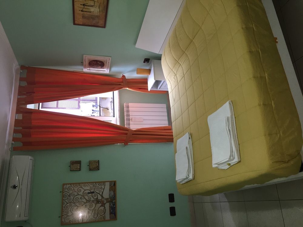 B&B Quattro Palazzi Napoli Centro Exterior photo